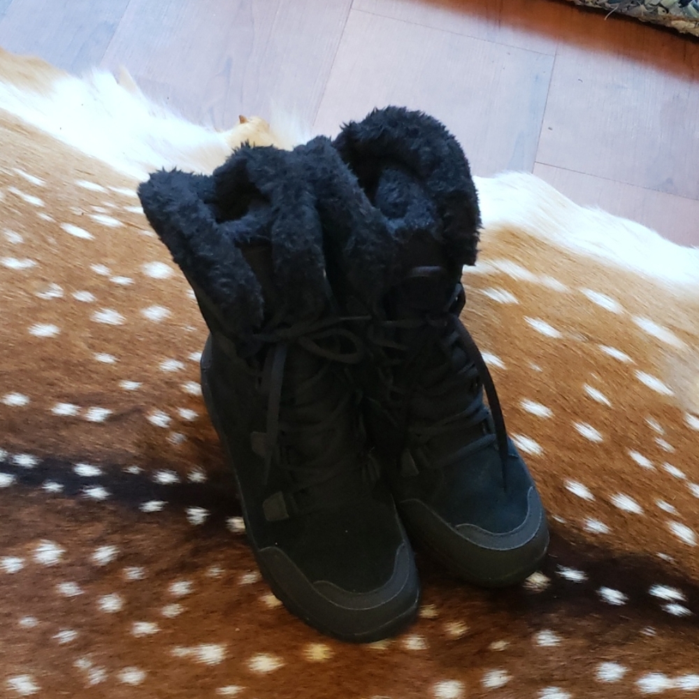 Snow Boots